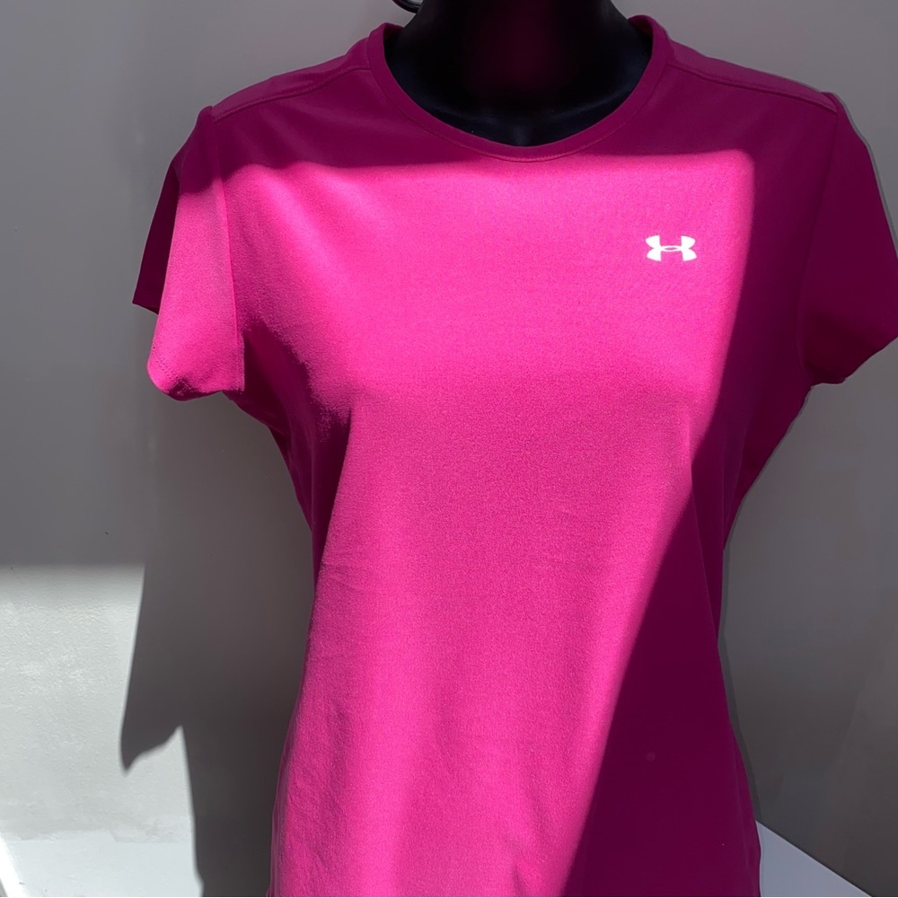 Under Armour Magenta Heat Gear T-Shirt